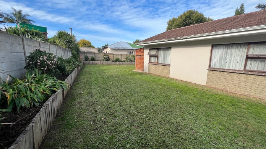 3 Bedroom Property for Sale in Denneoord Western Cape